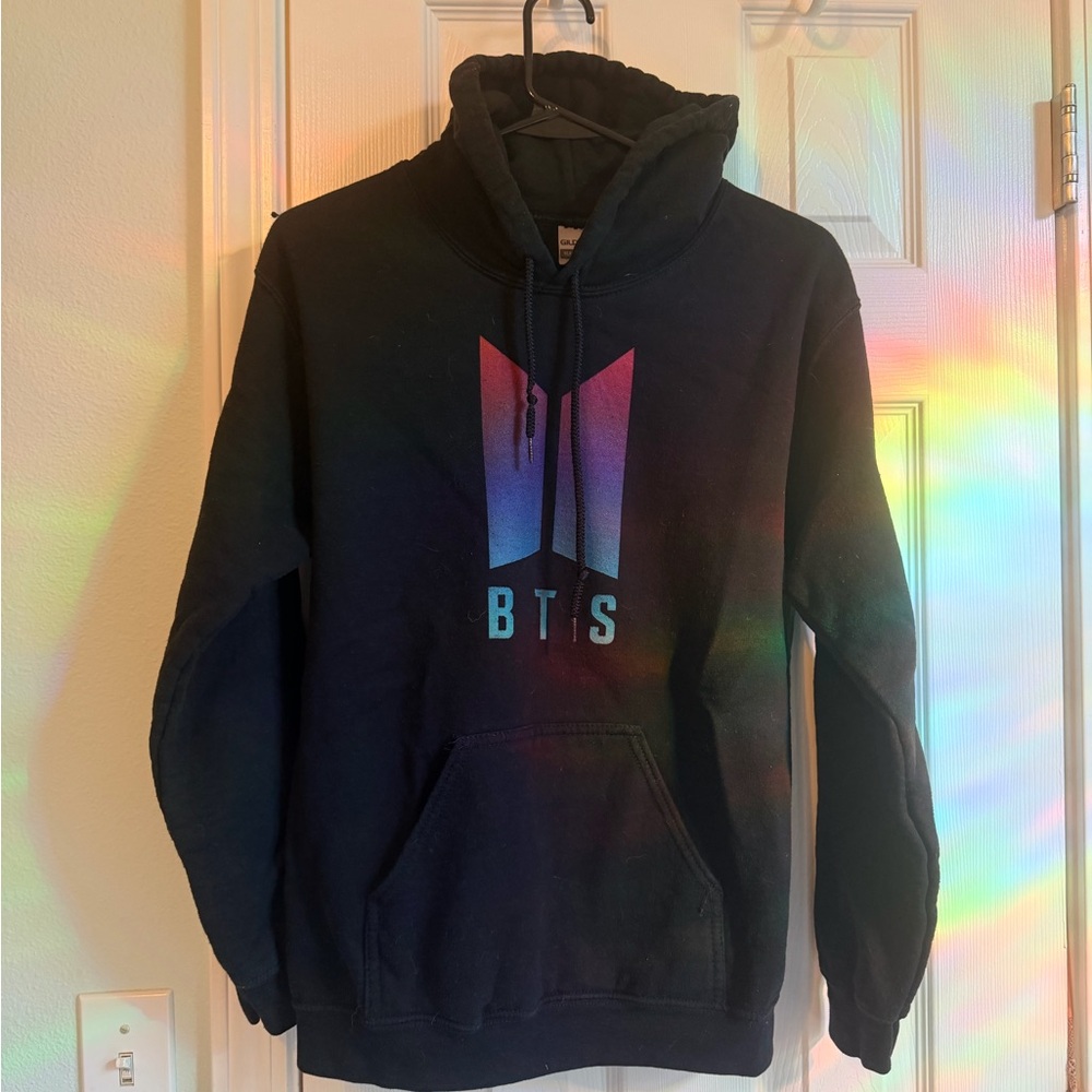 Black Women's BTS Hoodie Size Small